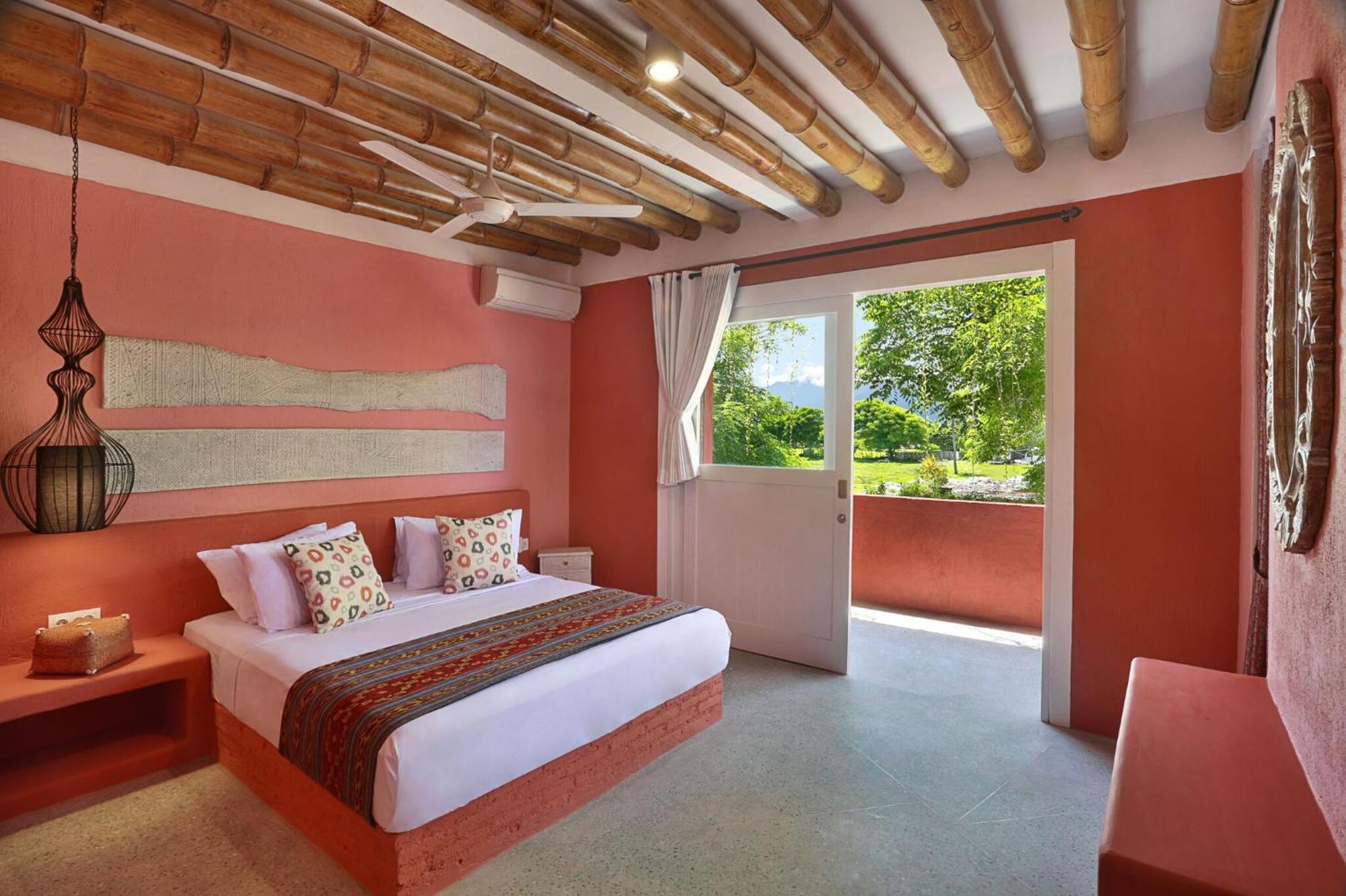 Pinkcoco Gili Trawangan - Constant Surprises - For Cool Adults Only Hotel Exterior photo