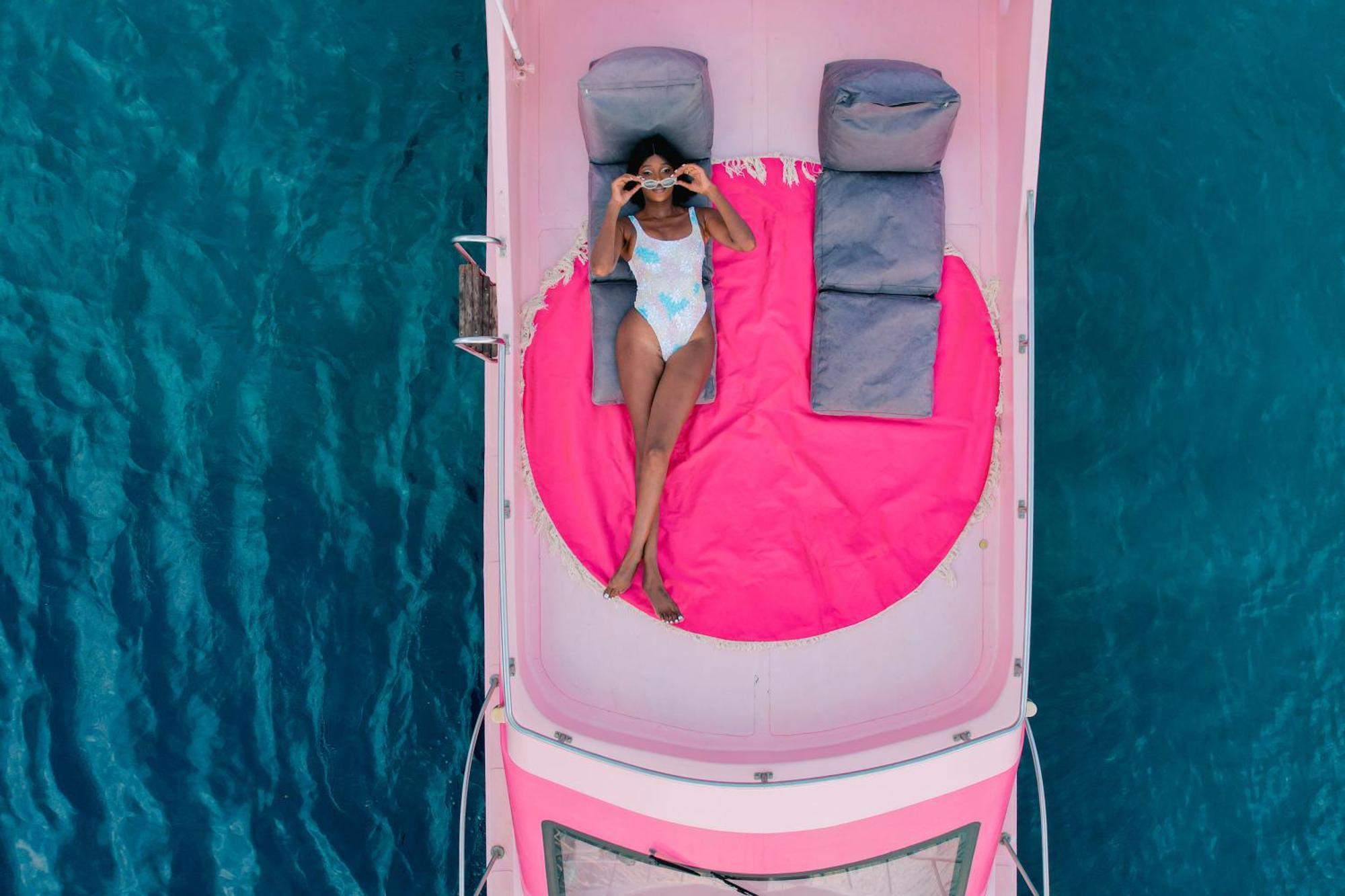 Pinkcoco Gili Trawangan - Constant Surprises - For Cool Adults Only Hotel Exterior photo