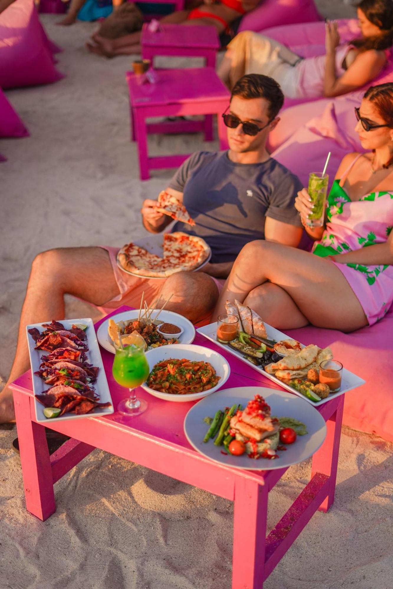 Pinkcoco Gili Trawangan - Constant Surprises - For Cool Adults Only Hotel Exterior photo