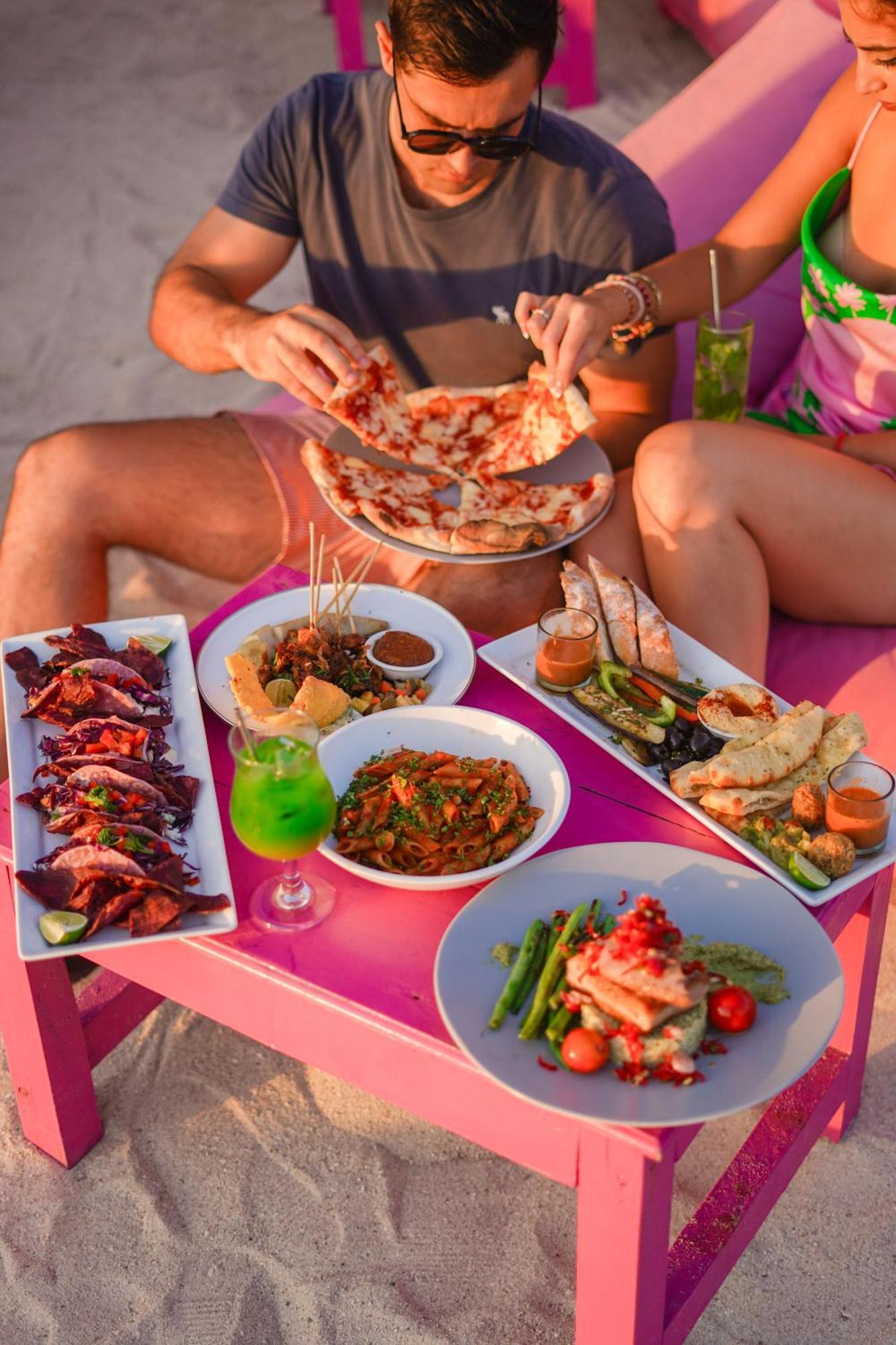 Pinkcoco Gili Trawangan - Constant Surprises - For Cool Adults Only Hotel Exterior photo