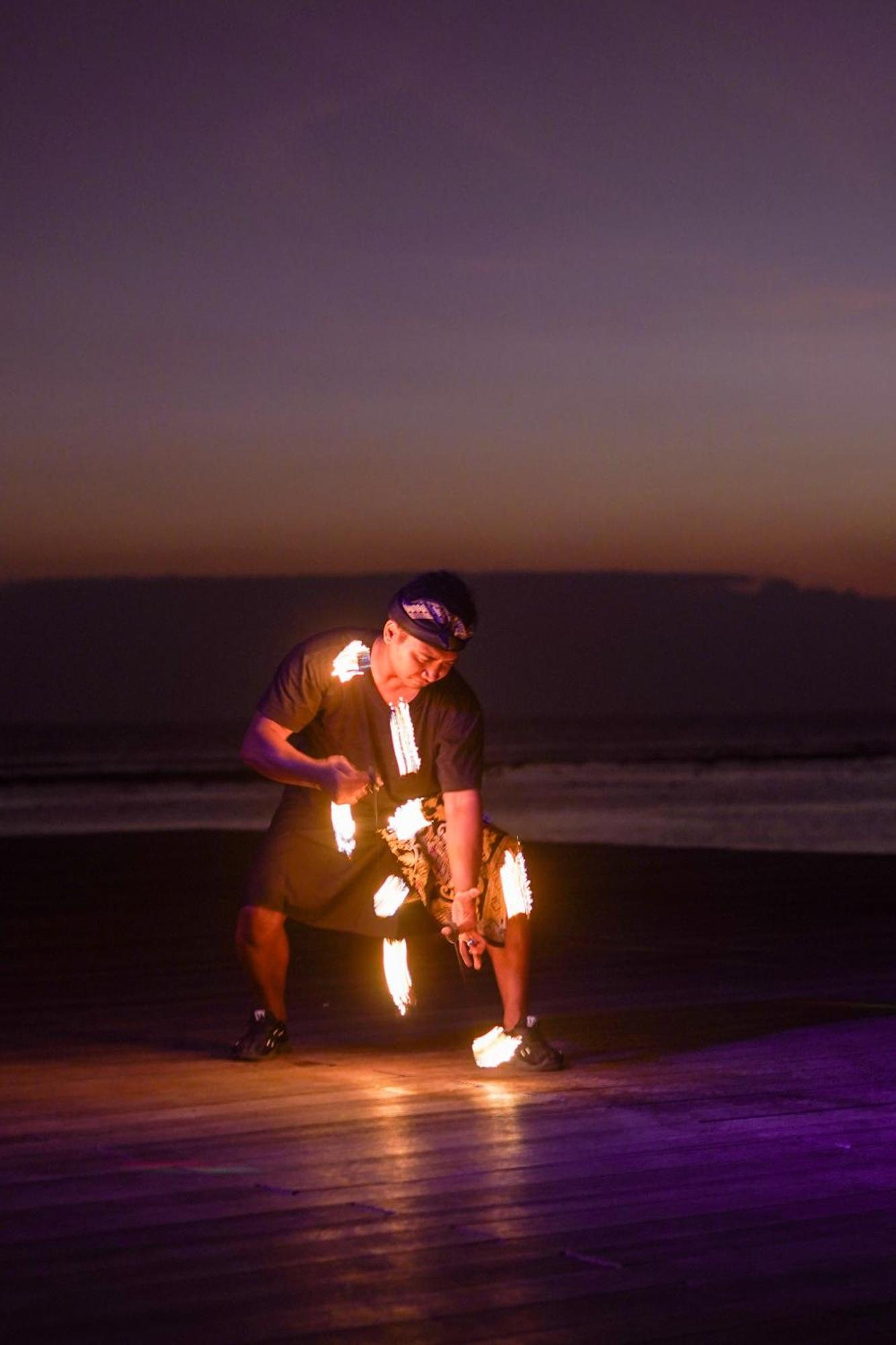 Pinkcoco Gili Trawangan - Constant Surprises - For Cool Adults Only Hotel Exterior photo