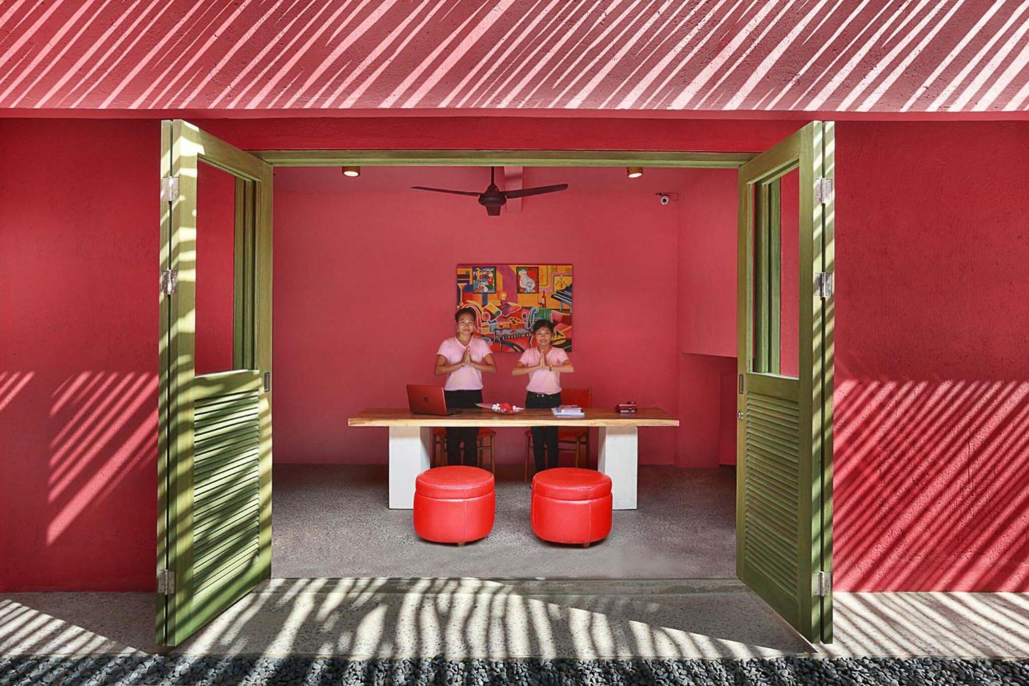 Pinkcoco Gili Trawangan - Constant Surprises - For Cool Adults Only Hotel Exterior photo