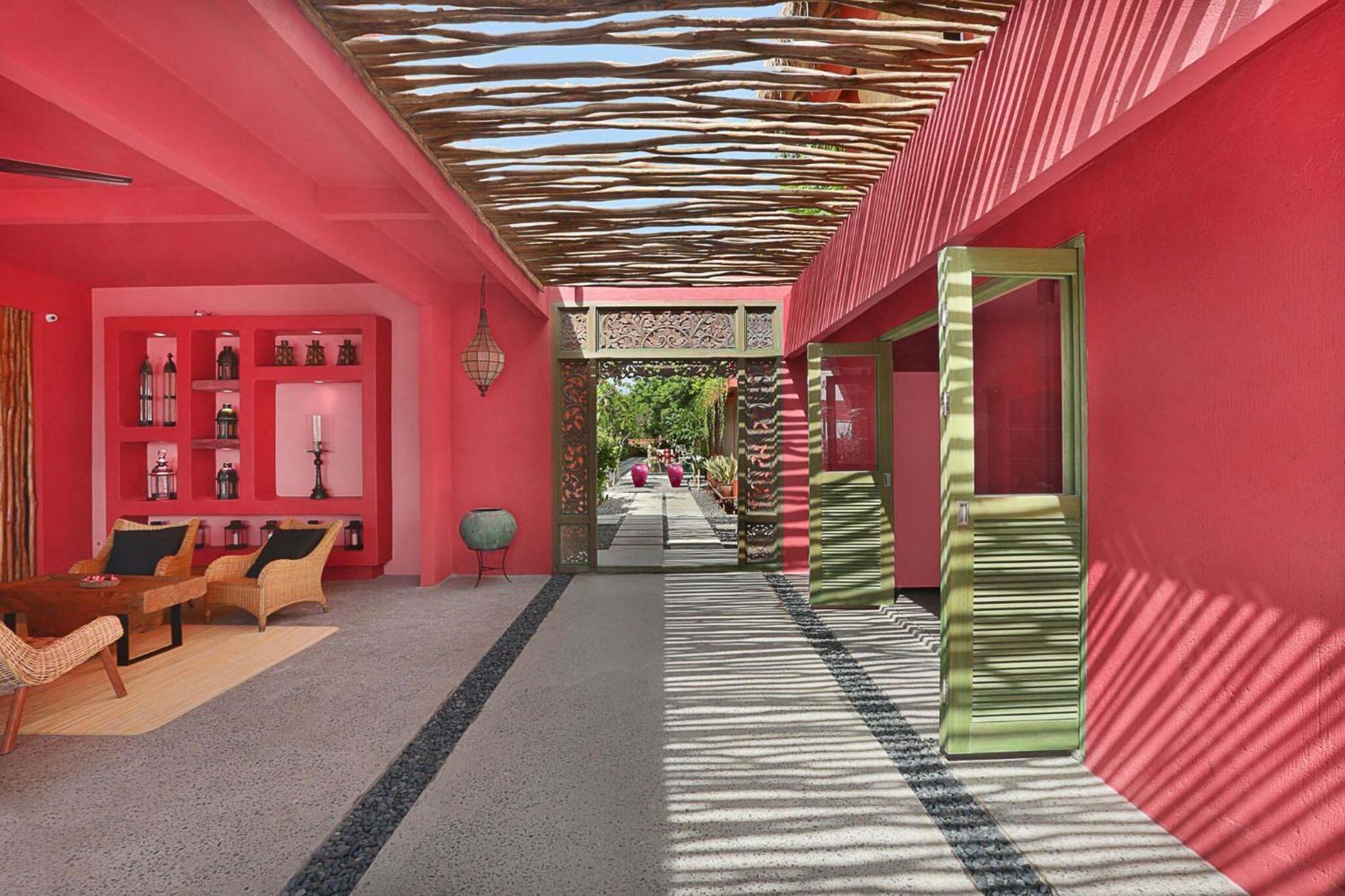 Pinkcoco Gili Trawangan - Constant Surprises - For Cool Adults Only Hotel Exterior photo
